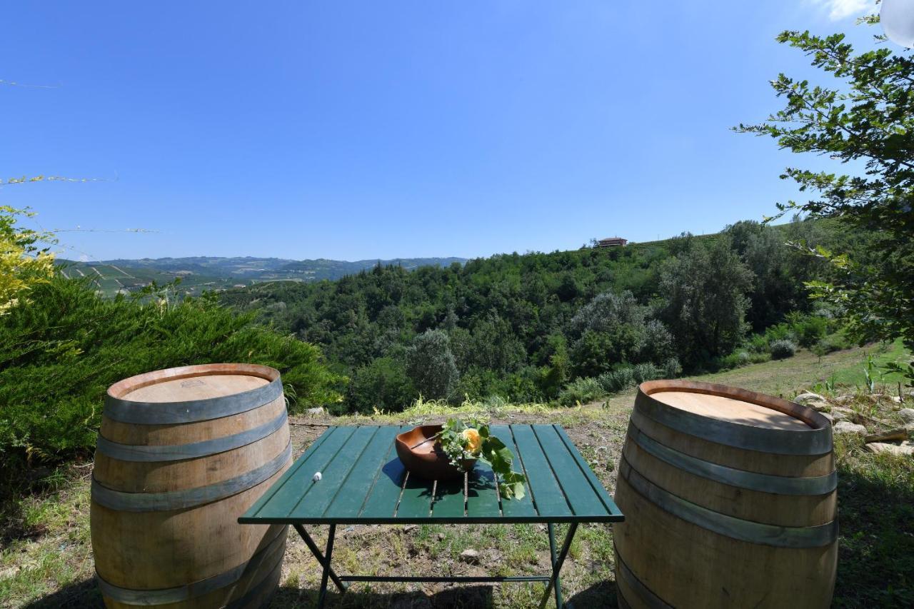 Cascina Flino Apartment Diano d'Alba Luaran gambar